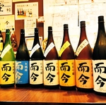 お米違いや磨き違いなど同じ銘柄でもでもいろいろあります。飲み比べてみて下さい♪