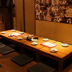 会社の集まりや友達との飲み会にも最適な掘りごたつ席