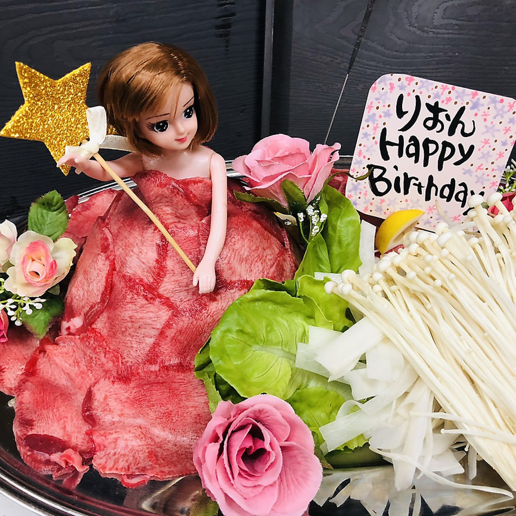 サプライズ肉ドレス！！（前日までの要予約）