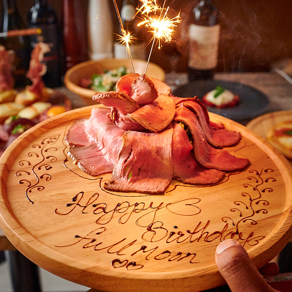 心を込めたデザートプレートでお祝いのお手伝いをいたします。