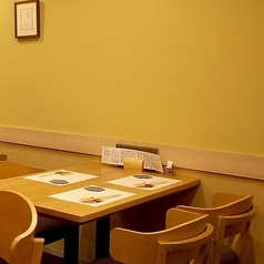 4名様掛けのテーブル席をご用意しております。