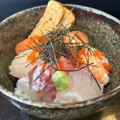 賄い海鮮丼