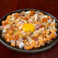 料理メニュー写真&nbsp;こぼれ盛り海鮮ユッケ