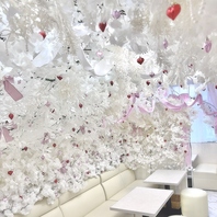 季節ごとに変わる幻想的空間でお食事をお楽しみ下さい♪