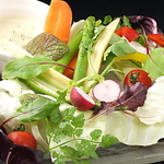国産・千葉産にこだわったお野菜。. 人気は自家製ソースのバーニャカウダです