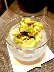 アボカドとクリームチーズのわさび醤油和え