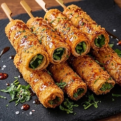干し豆腐巻き（パクチー）串揚げ