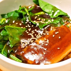 厚切り肉のチャーシュー麺/とろとろ豚の角煮麺