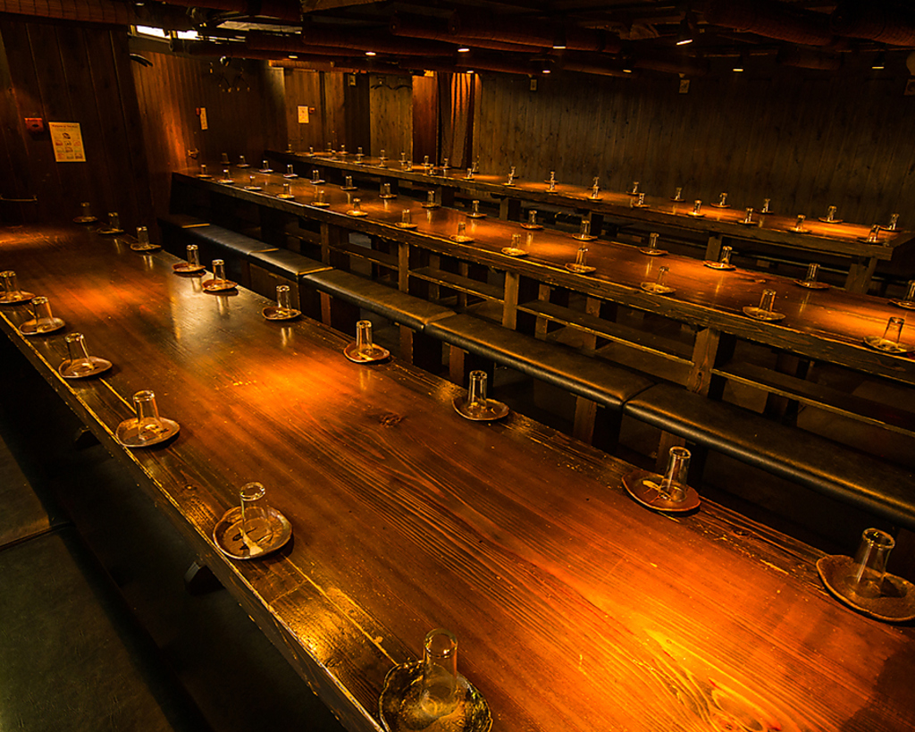 2名～７０名まで可動式の個室空間。各種宴会あらゆるシーンにご利用いただけます。