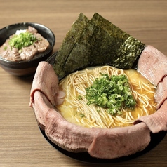 牛タンチャーシュー麺とミニステーキ丼のセット