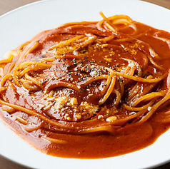 溺れトマトソースパスタ