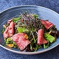 料理メニュー写真 “黒毛和牛”ローストビーフのサラダ