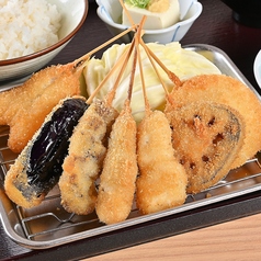 横綱 昼の定食は、平日11:00~14:00まで!