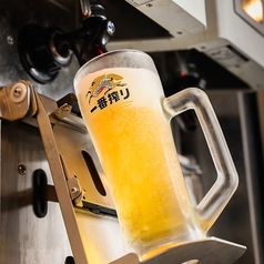 待ち時間0秒！セルフ飲み放題で乾杯♪の写真