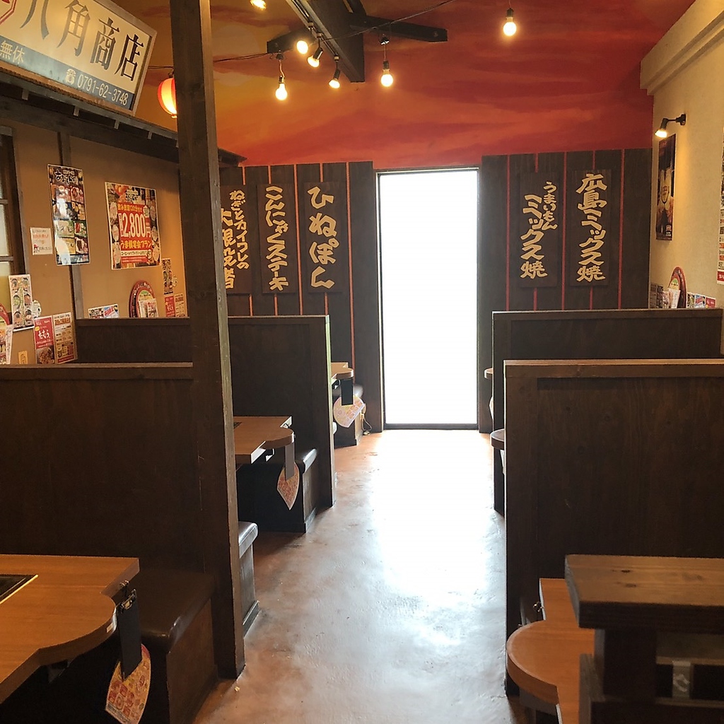 広々としたテーブル席が多数！あらゆるシーンに◎