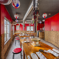 2名様～5名様まで座るテーブル席をご用意しています★