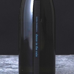 dance in the rain-blue 純米大吟醸 直汲み 四合瓶