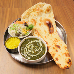 毎日食べれる！ライスかナンを選べるスタイル