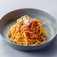 ズワイガニのトマトクリームパスタ