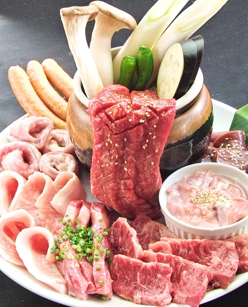 迷ったらコレ！焼肉盛り合わせ！