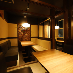 【全席完全個室】当店は全席完全個室で2/4/6/8/12/24名様など人数に合わせてレイアウトは自由自在に変更可能です。