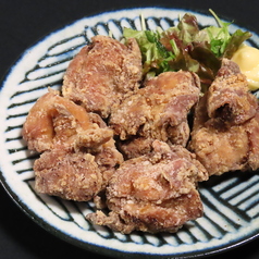 【人気No.1！】リピーター続出の百合子の唐揚げ！ガーリックが効いてお酒が進む♪の写真