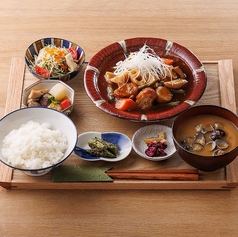 揚げ鶏と野菜の黒酢あん定食