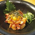 料理メニュー写真&nbsp;海鮮ユッケ・もち豚の角煮