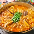 料理メニュー写真&nbsp;あぐー豚とマーサン鶏のピリからうまみそ鍋(1人前)