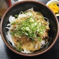 料理メニュー写真&nbsp;鶏ハラミ丼（みそ汁・香物付き）
