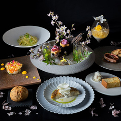 【和とイタリアンの調和】鮮やかでフォトジェニックなお肉などの絶品料理！女子会・記念日・デートにも◎