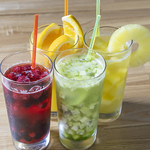 思わず写真を撮りたくなる可愛いフルーツドリンクで喉が潤う♪お好きなドリンクで充実したお食事を！