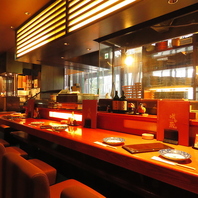 カウンター席は特等席！