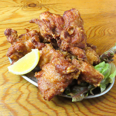 名物！！ドデカ唐揚げ　(中)四個