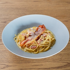 ベーコンたっぷりのカルボナーラ