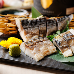 炙りトロ〆鯖一枚刺し