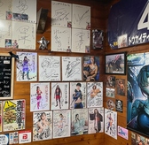 プロレス　アニメ愛が店内にいっぱい