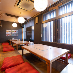 足を延ばせる掘りごたつ席