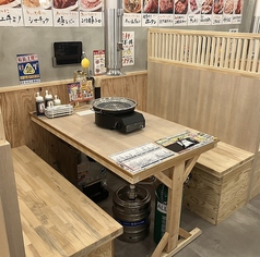 仙台で人気のホルモン・焼肉店が紙屋町に初上陸!店内は気軽にご利用頂けるテーブル席!