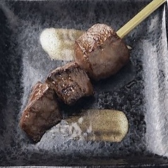 牛ハツ串(塩・味噌・辛口)
