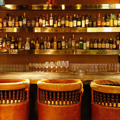 もちろんおひとり様も大歓迎です！広々したカウンター席でゆったりとおくつろぎください。