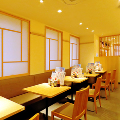 木の温もりを感じられる落ち着いた店内は親しい友人との語らいや各種宴会に◎素敵なひと時を是非当店でお過ごし下さい♪