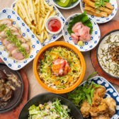 【贅沢極み★180分飲み放題付きコースも】「肉も魚も両方食べたい!」そんな贅沢を叶える厳選中トロ×肉手巻きの<肉VS魚>コースもご用意♪驚きの180分飲み放題付きで、デート・合コン・各種宴会など、ゆったり楽しみたい日にイチオシです!