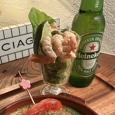 海老とアボカドのカクテルシュリンプ