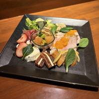 本日のおつまみ盛り合わせ