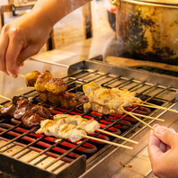 最高の焼き具合の各種串が魅力的！