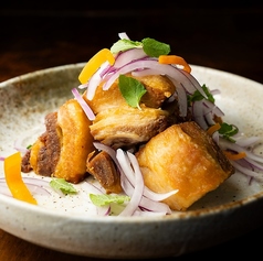 CHICHARRON DE CHANCHO 豚肉の素揚げ