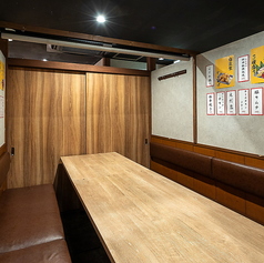 10名~20名様までご利用可能なお席は大人数でのご宴会・2次会・飲み会など様々なシーンにご対応可能◎