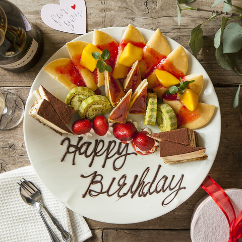 お誕生日のお客様に豪華バースデープレート無料プレゼント★