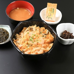 貝と海老の味噌玉丼